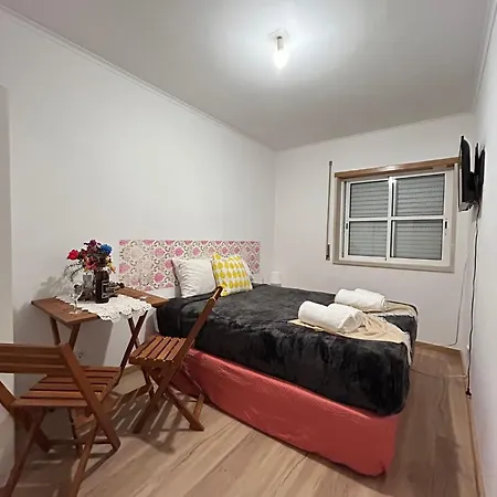 Singh Leite Holiday Home Room&Apartament *