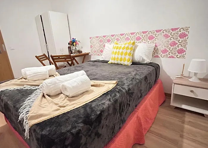 Δωμάτια σε οικογενειακή κατοικία Singh Leite Family Pt